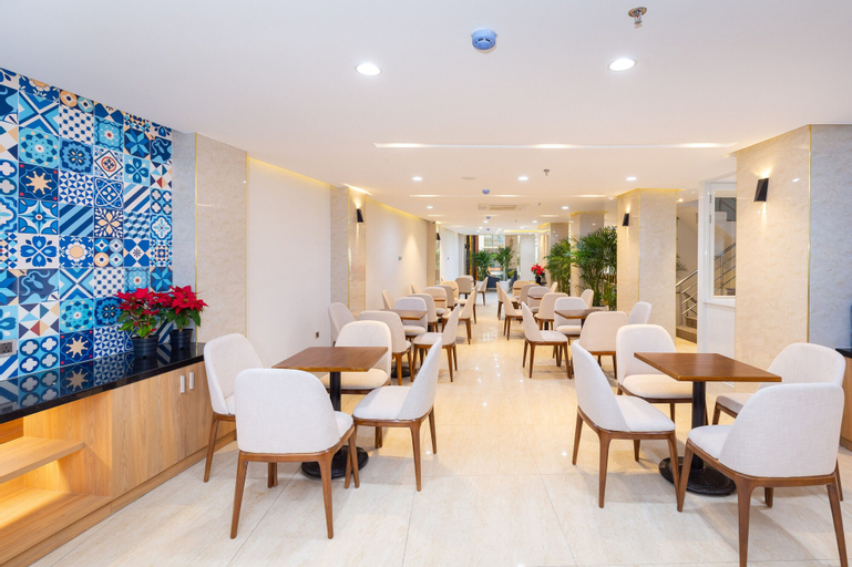 Food & Drinks 5, COZRUM LUX HOTEL, District 1