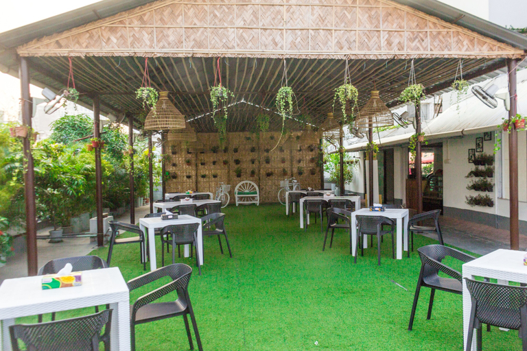 Food & Drinks 5, The Enchanted, Dhaka