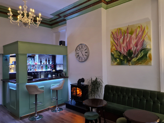 Food & Drinks 4, Beverley Dean, Blackpool
