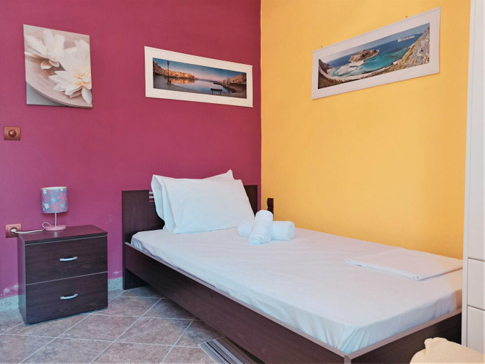 Bedroom 2, Villa Dina (Kalidonia, Platanias, Chania), Crete