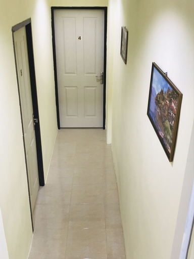 Others 5, Harry's Residence, Khlong Toey