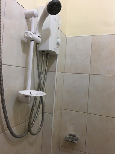 Bathroom 5, Dayview Tourist Home, Tagbilaran City
