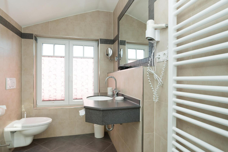 Bathroom 5, Hotel Sylter Blaumuschel, Nordfriesland