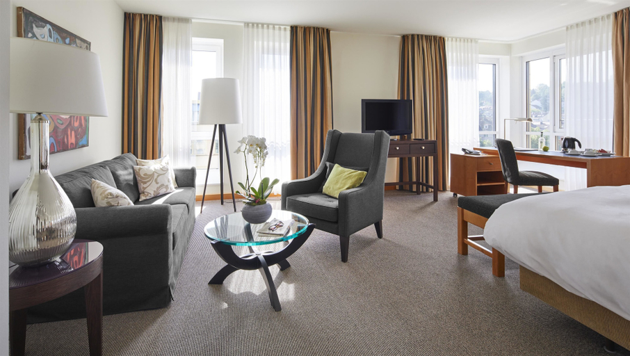 Bedroom 2, Parkhotel Pforzheim, Pforzheim