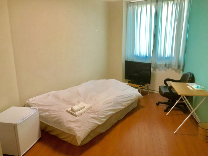 Bedroom 3, Hdk Hotel, Tsu