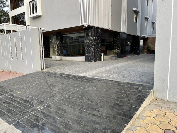 Exterior & Views 2, Hotel Chitra Executive, Solapur