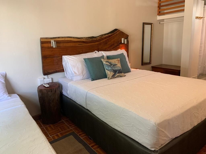 Bedroom 3, The Bounty Boutique Bohemian Hotel