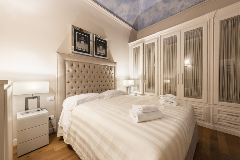 Others 4, Rucellai Prestige by Mmega, Florence