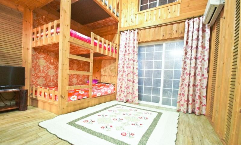 Bedroom 2, Yangsan (Baenaegol) Evergreen Pension, Miryang