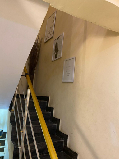 Others 5, ONTARIO SUITES, Surulere