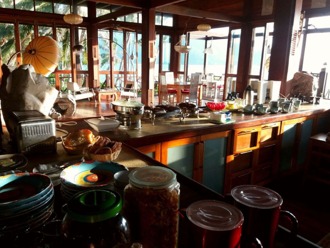 Food & Drinks 4, Breve Azurine Lagoon Retreat, Jepara