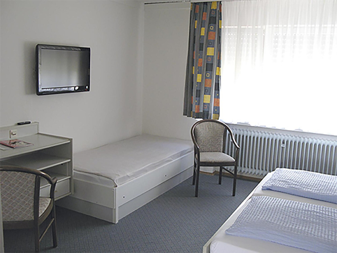 Bedroom 3, Murgtal Motel, Rastatt
