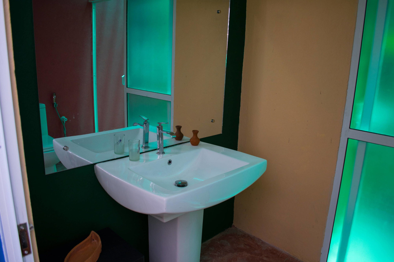 Bathroom 4, Feel Beach Apartments, Kalutara