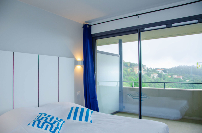 Bedroom 4, La Perle d'Eze Appart Hotel, Alpes-Maritimes