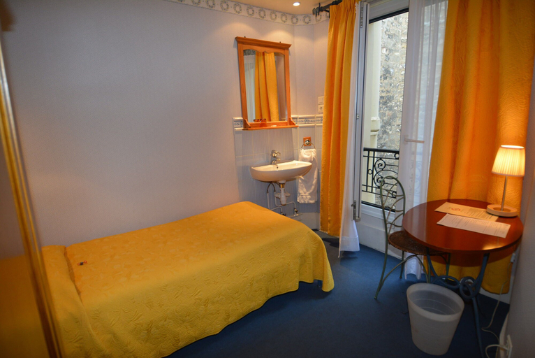 Bedroom 4, Port Royal Hotel, Paris