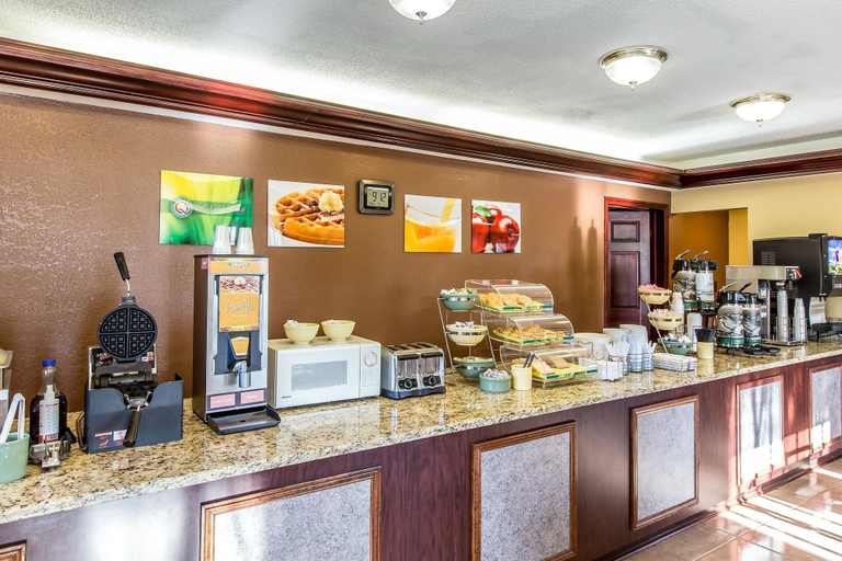 Food & Drinks 4, Quality Inn & Suites Macon North, Bibb