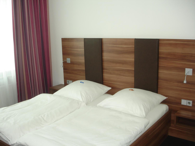 Bedroom 4, Hotel Sentio, Neu-Ulm