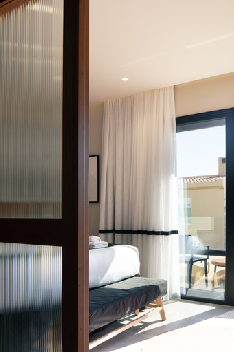 Bedroom 2, Chapter 02 Gallery Suites, Crete
