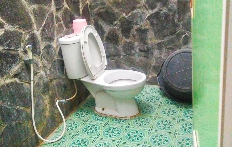 Bathroom 4, Hotel Abad Baru 1, Pangandaran