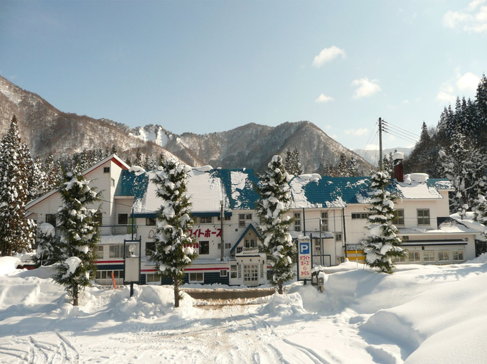 Exterior & Views 2, Kagura White Horse Inn, Minamiuonuma