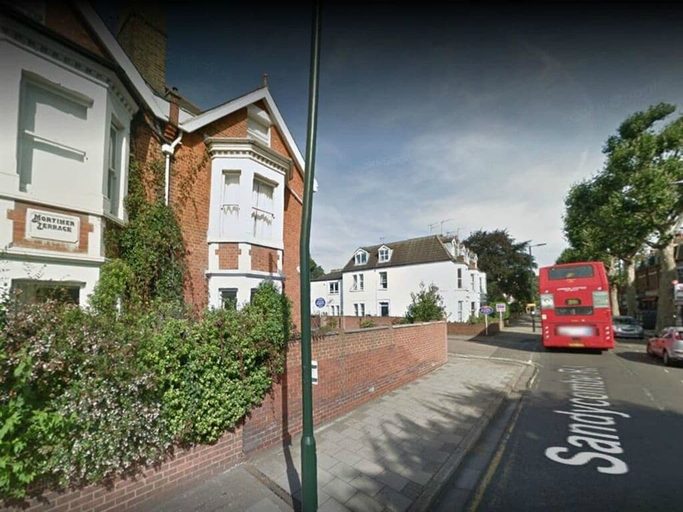 Exterior & Views 3, Kew Studios and Rooms, London