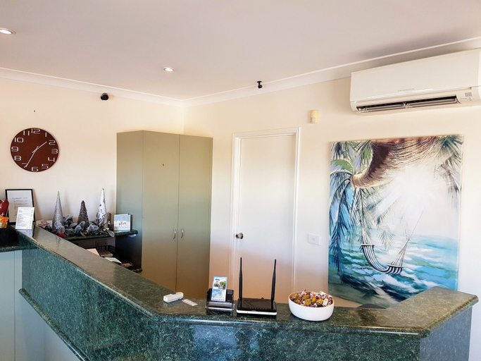 Bathroom 5, Rockhampton Palms Motor Inn, Rockhampton