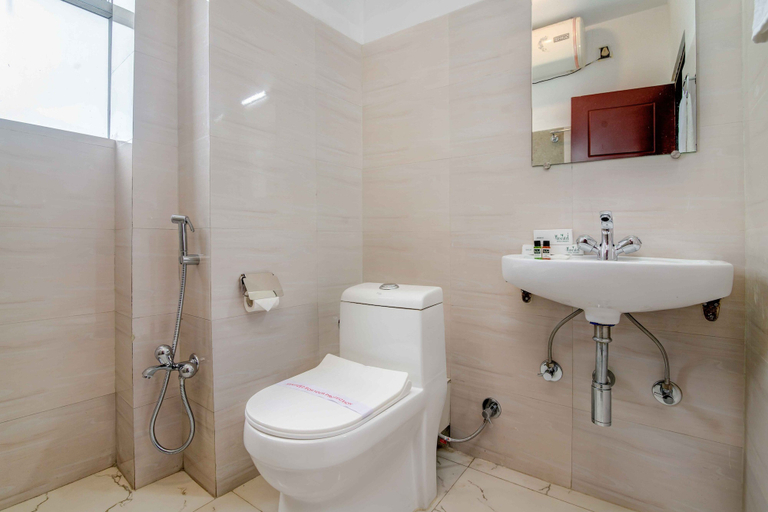 Bathroom 5, Muscatel Roma, Darjiling