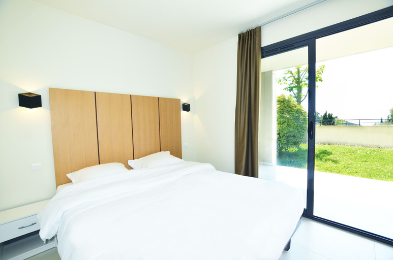 Bedroom 5, La Perle d'Eze Appart Hotel, Alpes-Maritimes