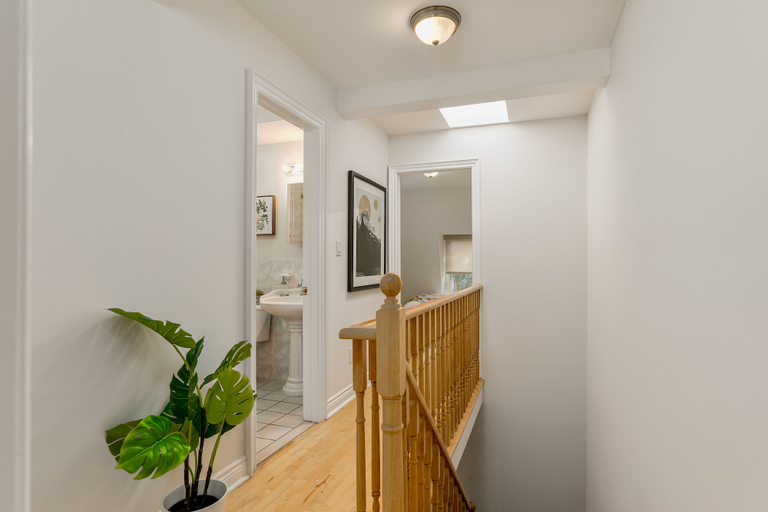 Others 5, Homey & Elegant 3-bedroom House in the Annex, Toronto