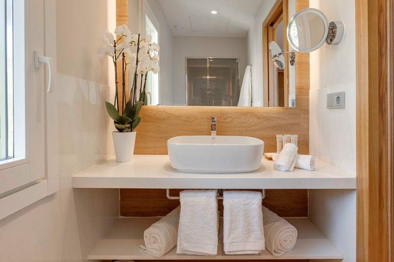 Bathroom 5, Hotel Boutique Mirlo Barcelona, Barcelona