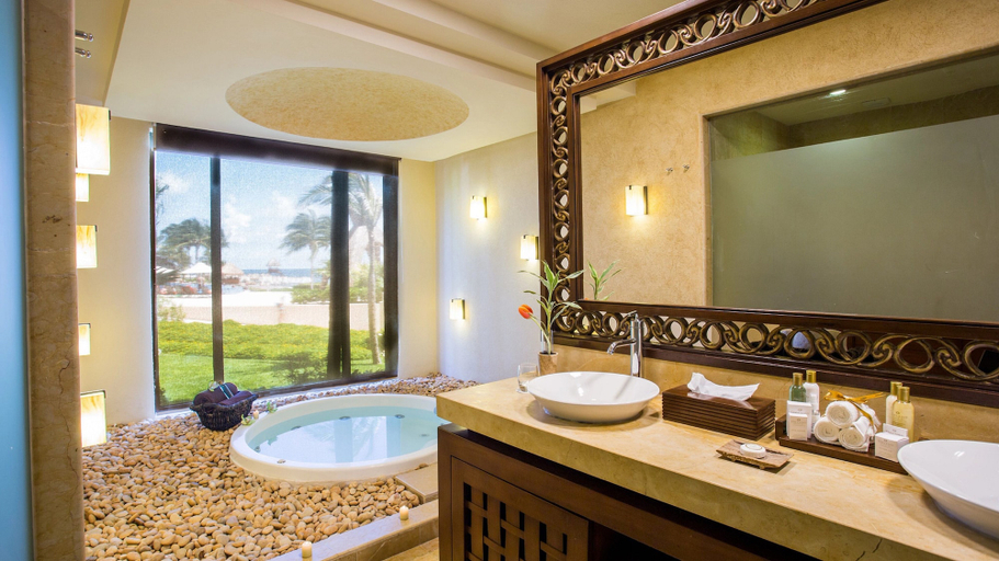 Bathroom 5, Dreams Riviera Cancun Resort & Spa - All Inclusive, Benito Juárez