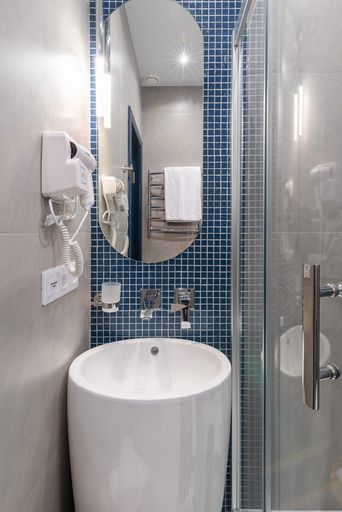 Bathroom 3, Lido Central hotel, Vladivostok gorsovet