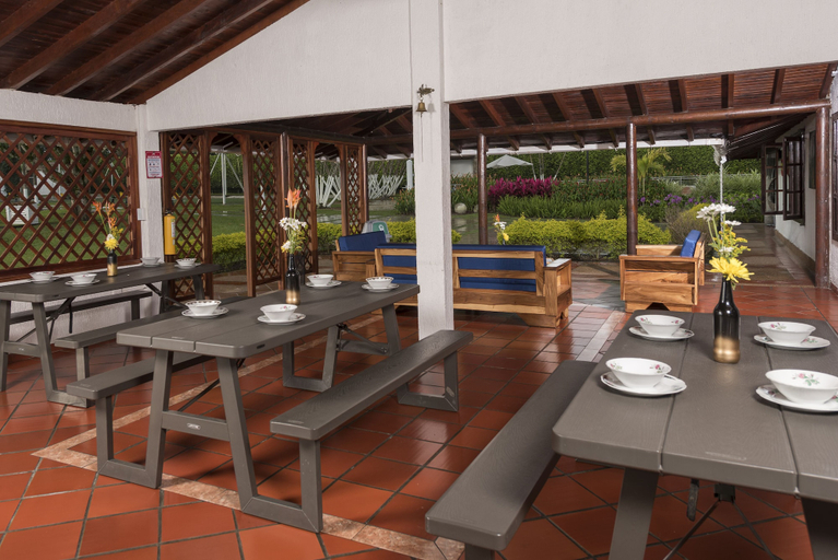 Food & Drinks 5, Chalet La Alemania, Calarcá