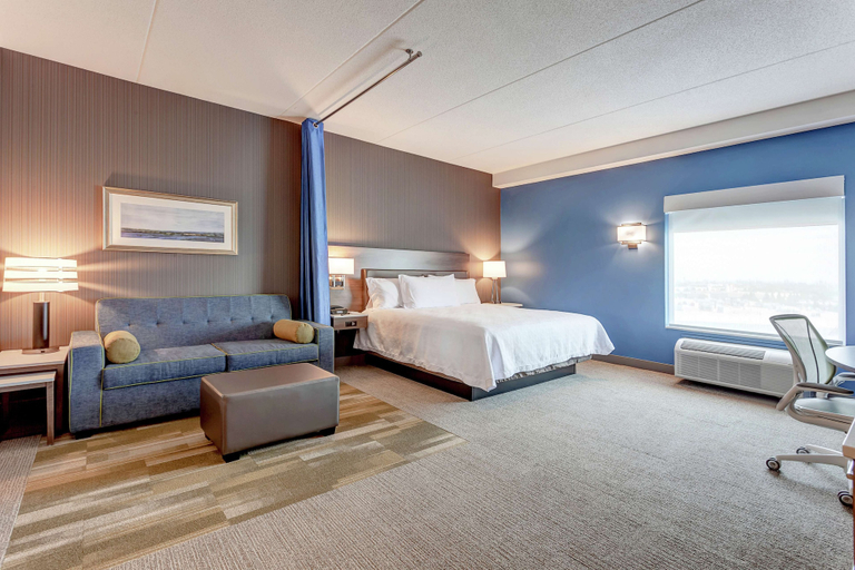 Bedroom 3, Home2 Suites by Hilton Toronto Brampton, Peel