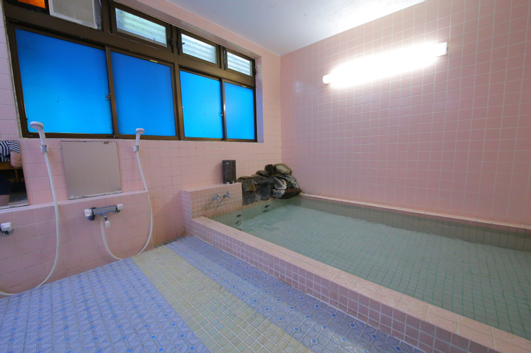 Bedroom 3, Lake Side Hotel MINATOYA, Inawashiro