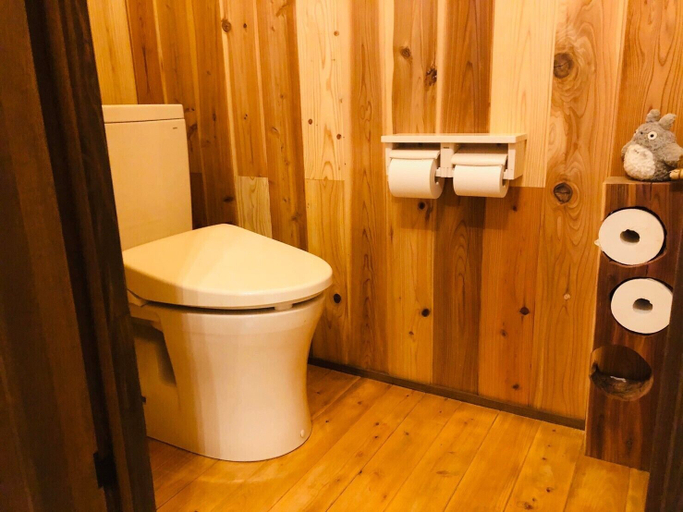 Bathroom 5, Guesthouse Voketto - Hostel, Kawanehon