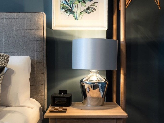 Others 5, Summerfield Pub & Boutique Rooms, London