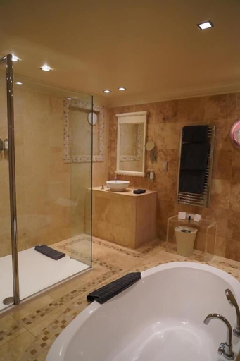 Bathroom 4, Talbooth House & Spa, Essex