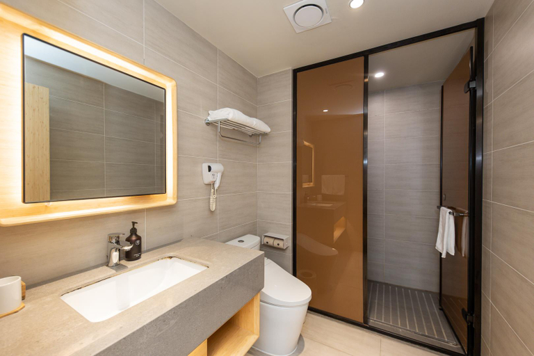 Bathroom 4, JI Hotel (Shanghai The Bund Ningbo Road), Shanghai