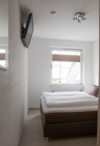 Bedroom 4, Hotel am Markt, Cochem-Zell