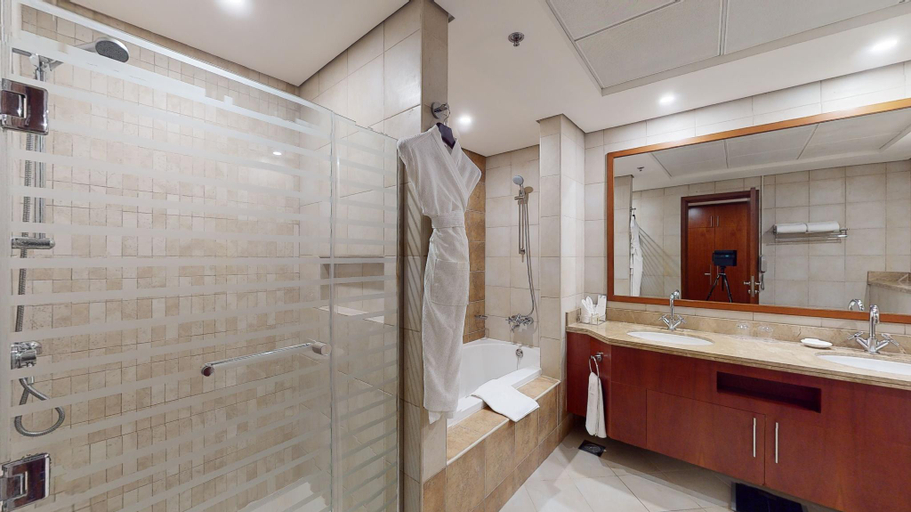 Bathroom 5, Blue Beach Tower The Walk JBR, Dubai