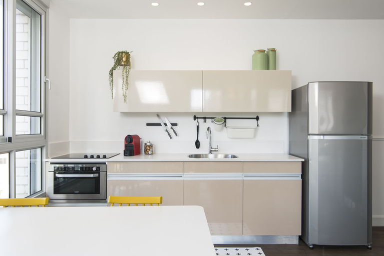 Others 4, Bauhaus Boutique by TLV2rent