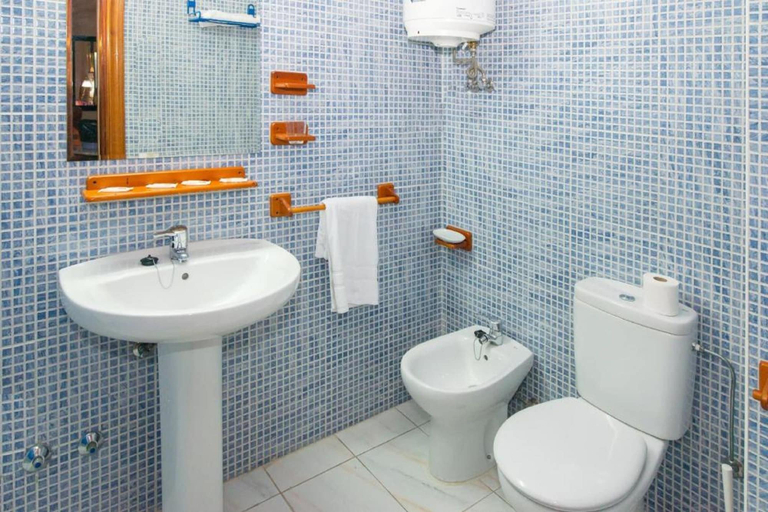 Bathroom 5, Hotel Atlantico Centro, Santa Cruz de Tenerife