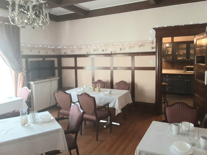 Food & Drinks 5, Marmora and Lake Inn, Hastings
