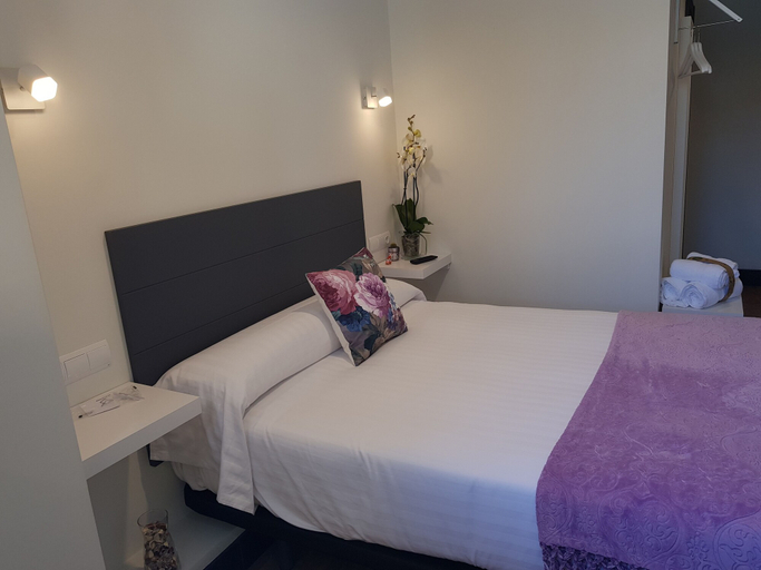 Bedroom 4, Hotel Malecón, Ourense