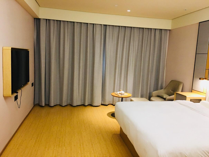 Bedroom 2, Ji Hotel Shanghai Jiading Qinghe Road, Shanghai