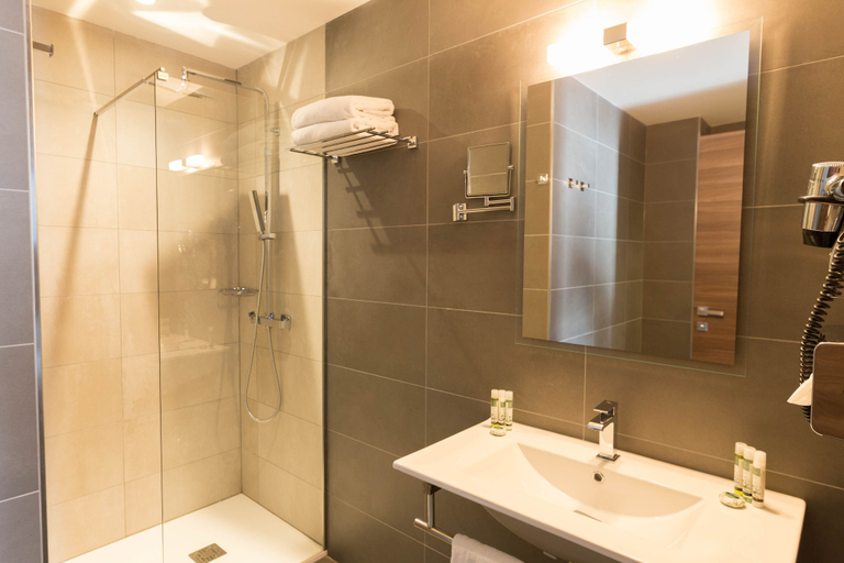 Bathroom 3, Nice Azur Riviera, Alpes-Maritimes