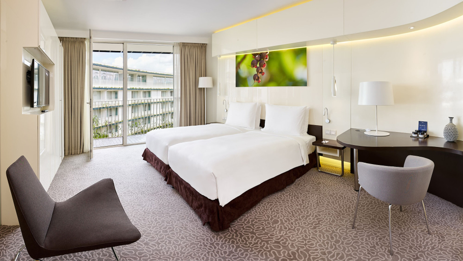 Bedroom 3, Radisson Blu Hotel & Convention Centre, Kigali, Gasabo