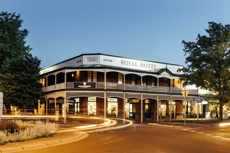 The Royal Daylesford Hotel, Hepburn - East