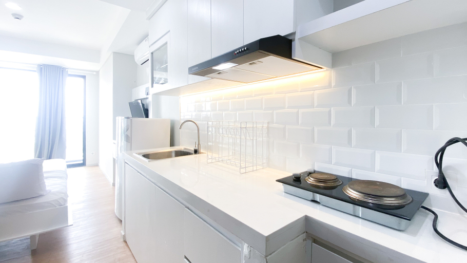 Others 3, New and Modern Studio at Daan Mogot City Apartment By Travelio, Jakarta Barat